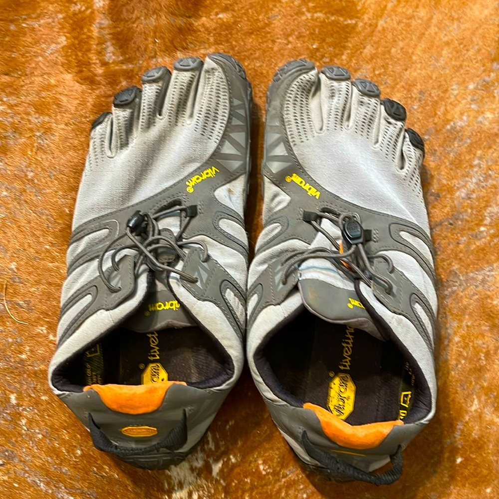 Men’s Vibram Five Finger shoes size 11-11.5/EU 45